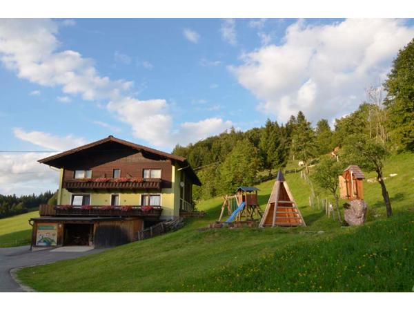 Bild 2 von Moltinger Waltraud u Josef Neureitbauer Gästehaus