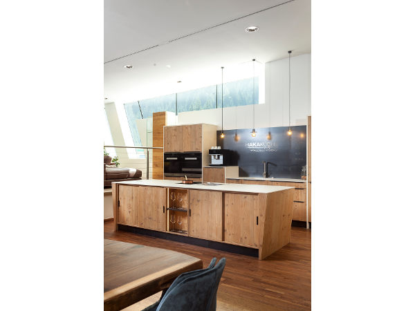 Bild 18 von Tischlerei Lanser GmbH/Showroom Sillian