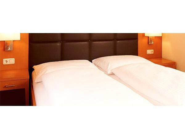 Bild 1 von Hotel Goldener Adler Pichler GmbH