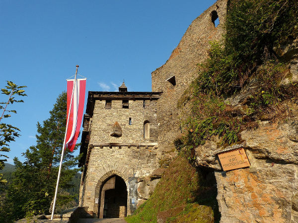 Bild 7 von Erlebnis- und Freizeitlocation Burg Finstergrün