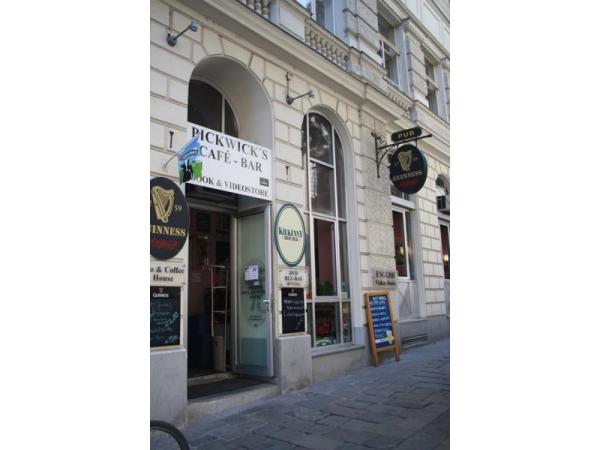 Bild 1 von Pickwicks English Video Store