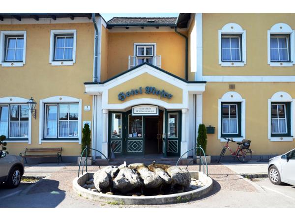 Bild 1 von Hotel-Restaurant Moser Inh. Monika Reiter
