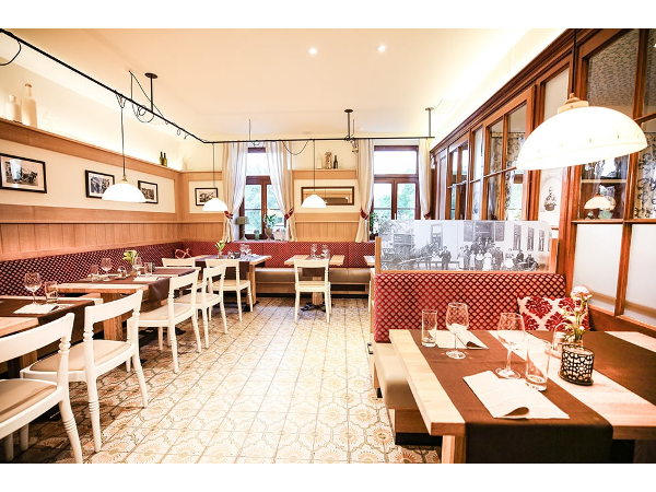 Bild 9 von Oberlaaer Dorfwirt Gastronomie Betriebsgmgh & Co KG