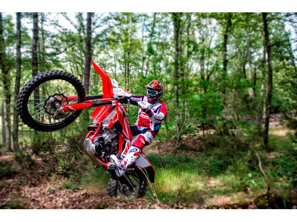 Bild 5 von Akratec Auto-Motorrad-Werkstatt-Reparatur