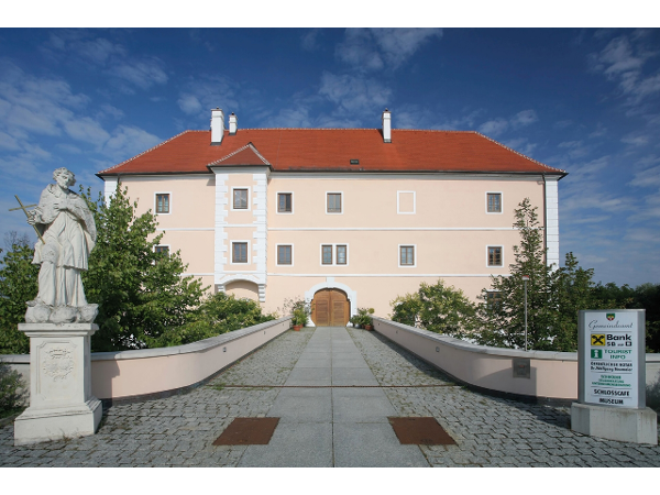 Bild 16 von Raiffeisen Regionalbank Mödling eGen
