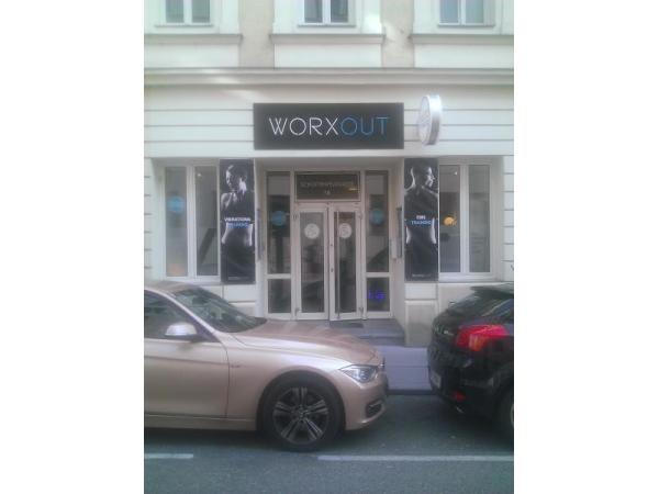 Bild 1 von WORXOUT 1070