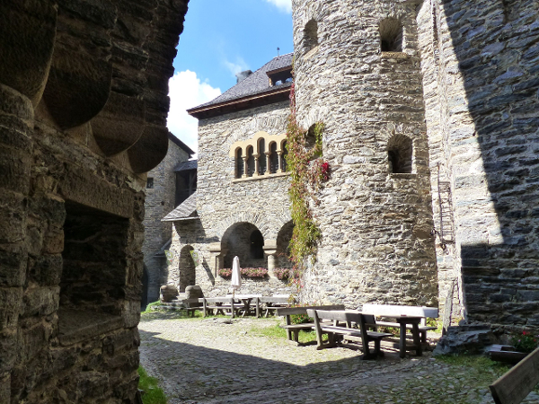 Bild 12 von Erlebnis- und Freizeitlocation Burg Finstergrün