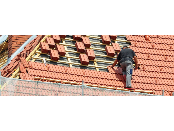 Bild 2 von Dachdeckerei Pfeiffer  Spenglerei