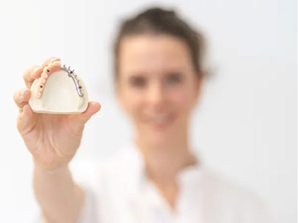 Bild 32 von Zahnarztpraxis Dr. Philipp Kaiser MMSc LLM & Kollegen