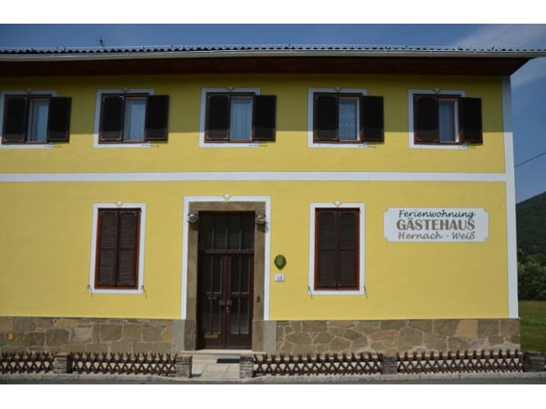 Bild 1 von Hernach-Gästehaus