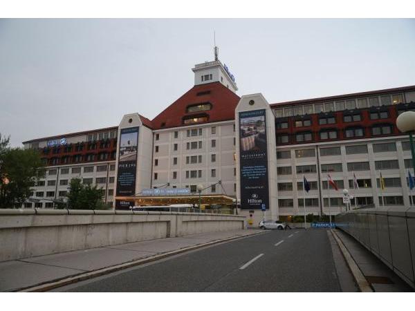 Bild 1 von Hilton Vienna Danube Waterfront