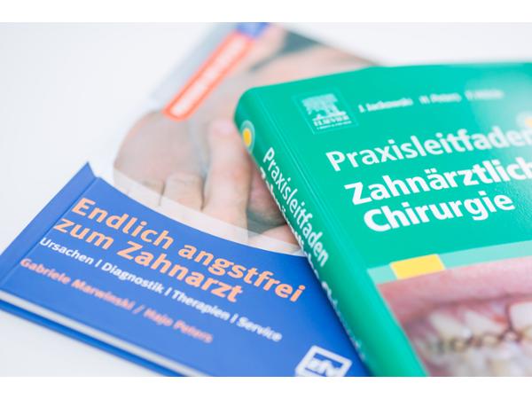 Bild 7 von Peters Hajo Dr / Spezialistenpraxis mundgerecht