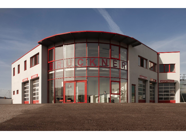 Bild 1 von Bruckner Kfz Technik GmbH