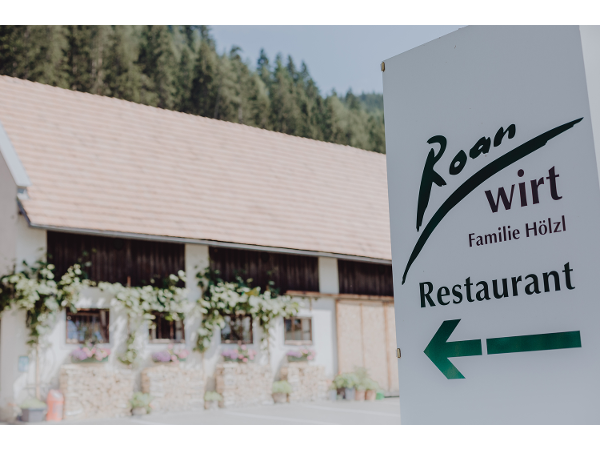 Bild 2 von Roanwirt Restaurant . Hotel . Seminare - Familie HÖLZL