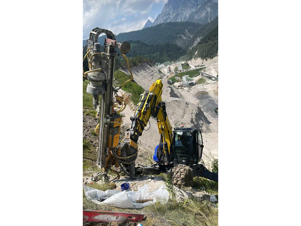 Bild 10 von ERDBAU Lercher GmbH