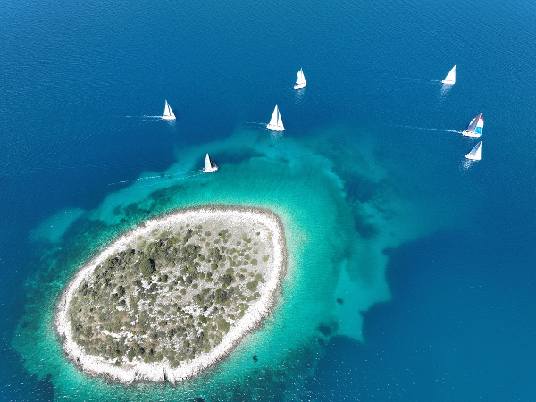 Bild 2 von Pitter Yachtcharter
