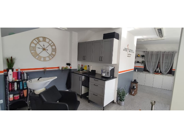 Bild 2 von Die Haarmacherin Schweitzer Nicole