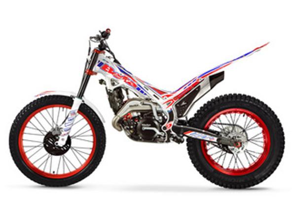 Bild 2 von Akratec Auto-Motorrad-Werkstatt-Reparatur