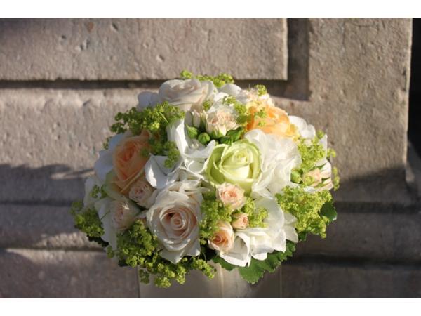 Bild 4 von Blumen Neuhauser