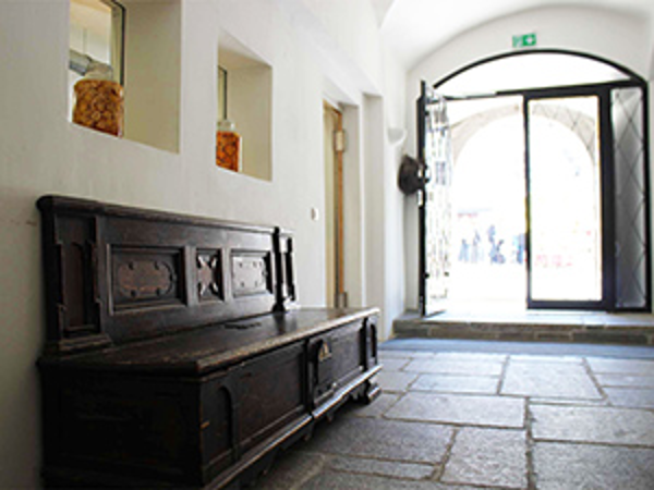 Bild 4 von Gasthaus Schloss Hochhaus