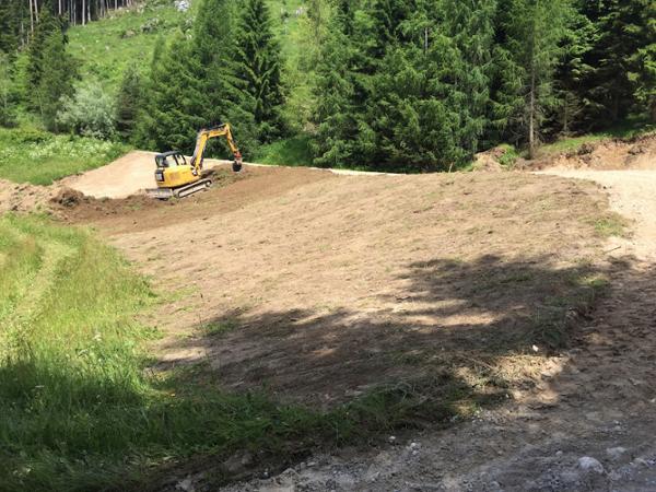 Bild 6 von Erdbau Perhab KG