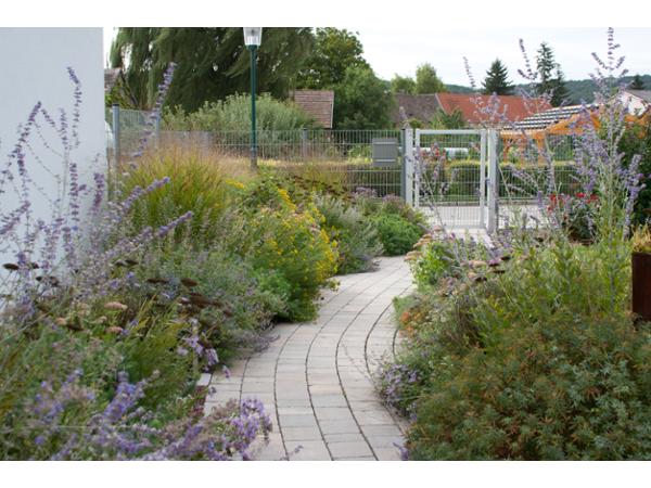 Bild 2 von Gartengestaltung Hertl e.U.