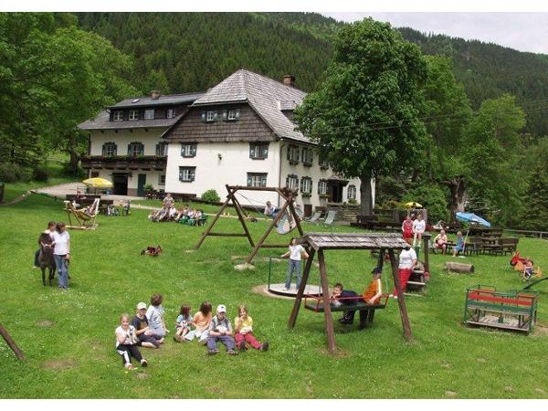 Bild 10 von Pension Kobichl - Urlaub am Baby- u. Kinderbauernhof