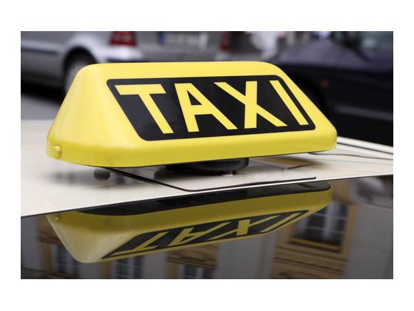 Bild 2 von Funktaxi 234 GmbH - Personen & Krankentransporte - Therapie - Flughafentransfer