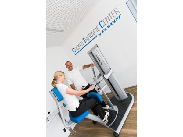 Bild 7 von GESUNDHEITSZENTRUM Leichtfüssig - Physiotherapie – Chiropraktik – Lymphdrainagen – Massage - Fitnessstudio