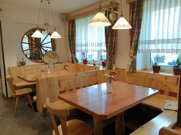 Bild 6 von Backhendlstation Gasthof Schneider
