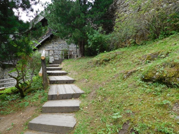 Bild 2 von Erlebnis- und Freizeitlocation Burg Finstergrün