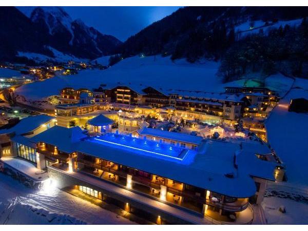 Bild 2 von STOCK Resort