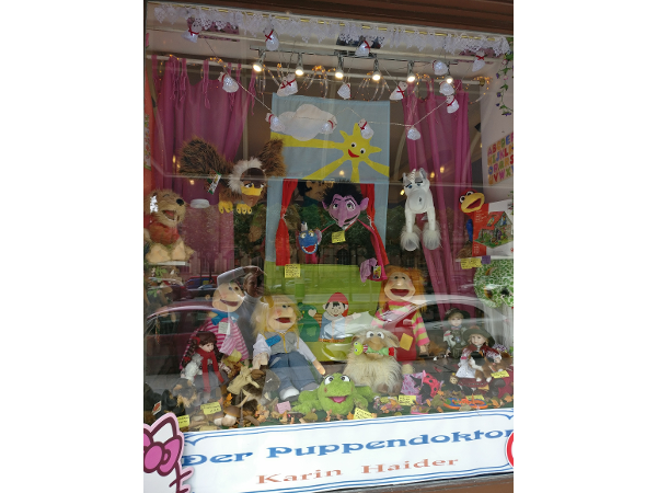 Bild 15 von Der Puppendoktor