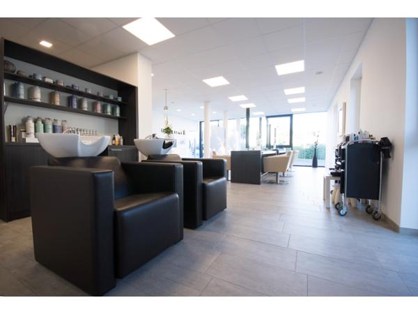 Bild 11 von Schneiderei Friseure