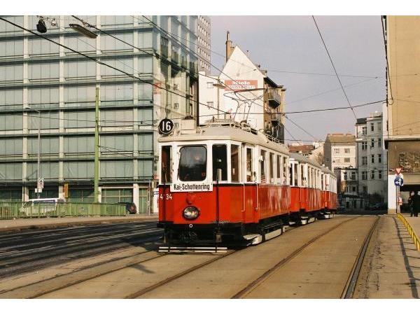 Bild 2 von Rent a Bim - Straßenbahn-Oldtimer-Sonderfahrten