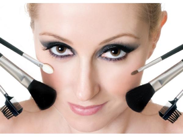 Bild 2 von Kosmetik Christine by Irina