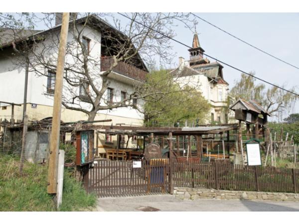 Bild 1 von Prager Buschenschank