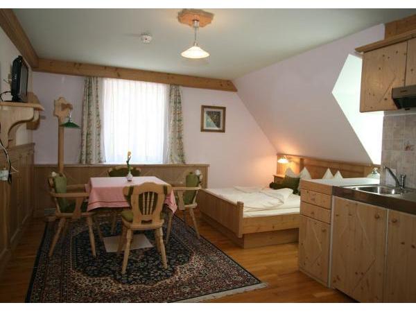 Bild 1 von Wellness- u. Seminarhotel RAXALPENHOF