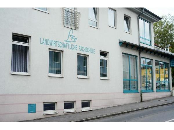 Bild 1 von Weinbauschule Eisenstadt Landwirtschaftliche Fachschule