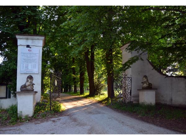 Bild 1 von Tierarztpraxis Schloß Baumgarten Dr Josef Schick