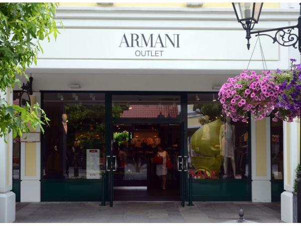 Bild 1 von Armani Outlet