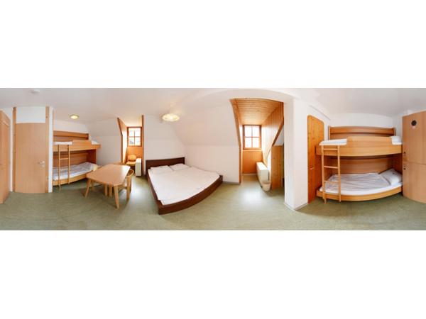 Bild 1 von Jutel Weyregg am Attersee