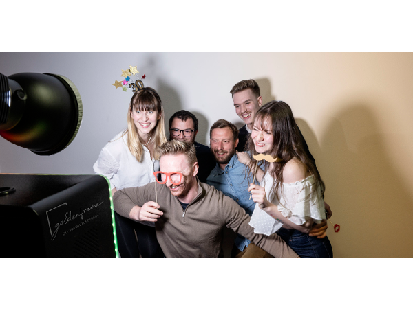 Bild 6 von Goldenframe - die Premium Fotobox