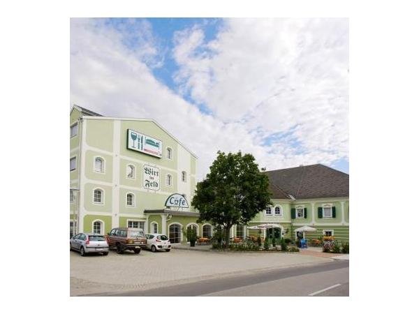 Bild 4 von Landgasthof - Hotel WIRT IM FELD