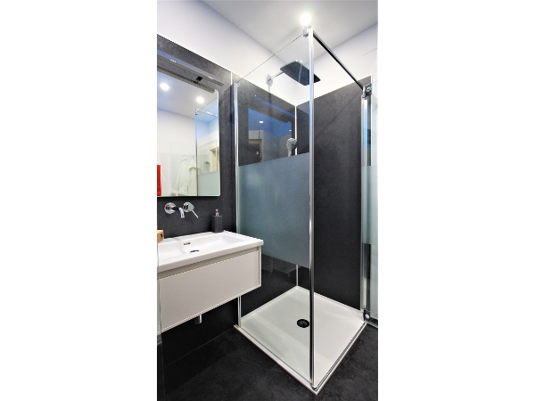 Bild 10 von VitaBad GmbH Dusch & Badrenovierung, GF Klaus Gföhler