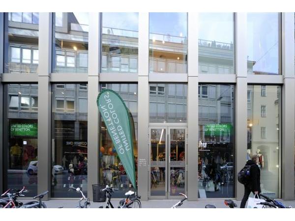 Bild 1 von Benetton Kaufhaus Tyrol