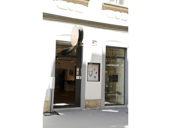 Bild 2 von Galerie Slavik zeitgenössische Schmuckkunst