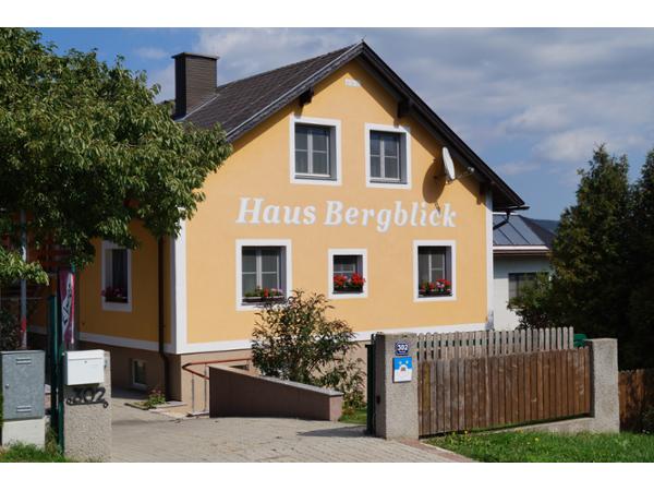 Bild 1 von Haus BERGBLICK - bed and breakfast