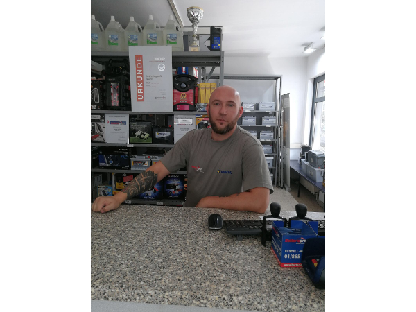 Bild 4 von BATTERIEPROFI Spezialist für Auto- & Motorradbatterien