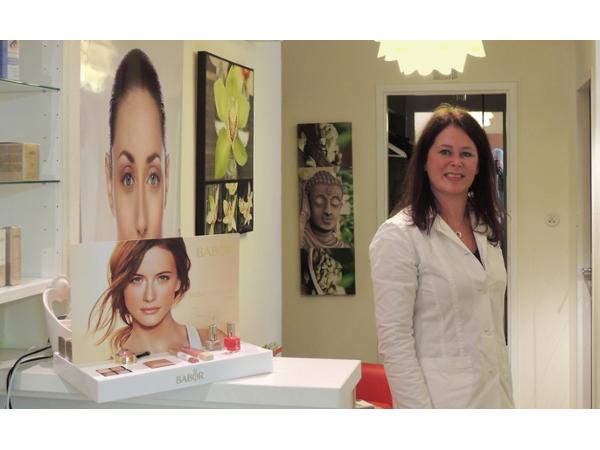 Bild 8 von Beautykosmetik Mauer Marion Seitz